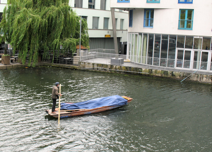 Camden Lock punt photograph